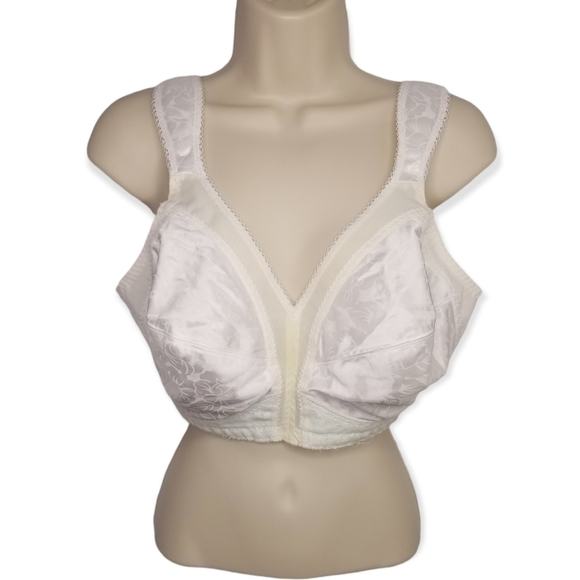 Playtex Full Coverage 18 Hour White Bra Size 40D - Picture 1 of 6